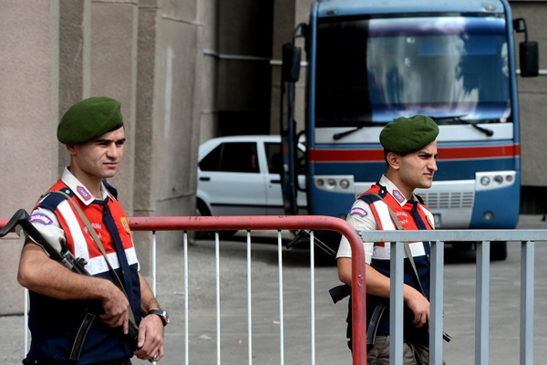 5 üst düzey polis için tutuklama talebi