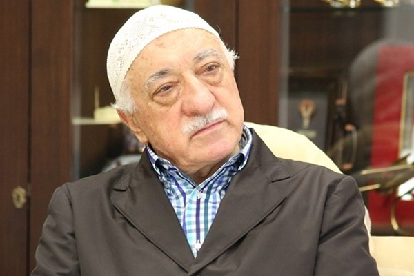 Gülen'den özür diledi, dava düştü