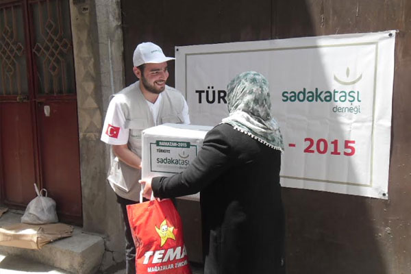 Sadakataşı Derneği Ramazan çalışmalarını tamamladı