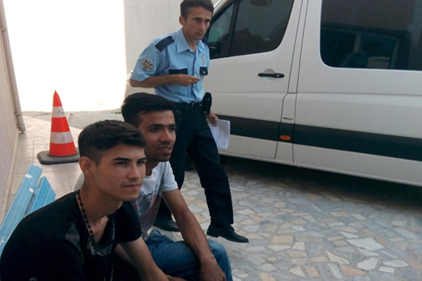 Çanakkale'de 66 kaçak yakalandı