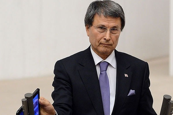 Halaçoğlu için suç duyurusu