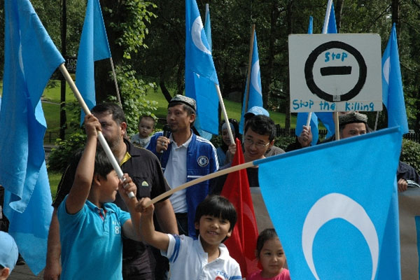 İsveç’te Çin ve Tayland protestosu