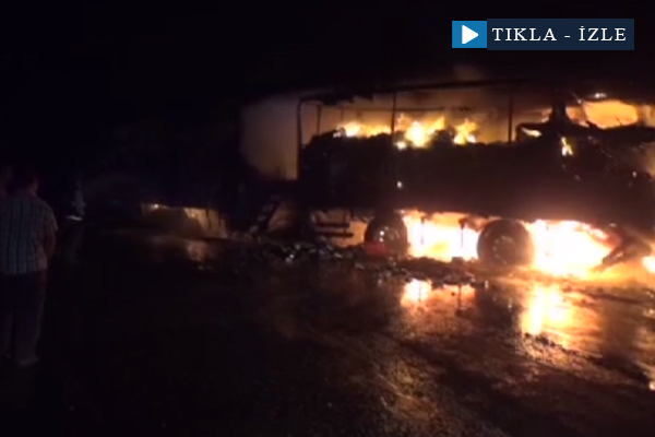 Ağrı'da PKK yol kesip araç yaktı