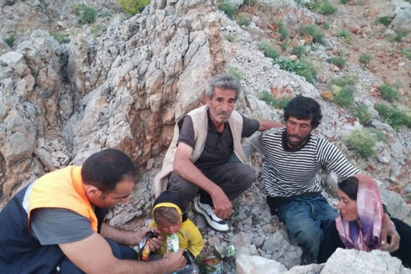 Suriyeli aileyi AFAD kurtardı