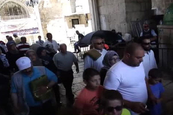 Mescid-i Aksa'da Kadir Gecesi yoğunluğu