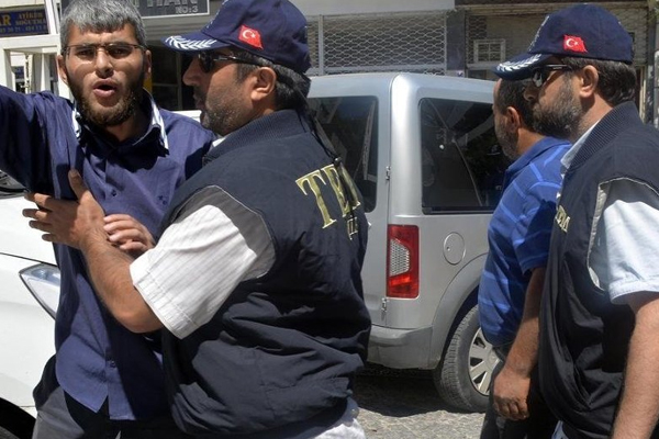 Konya'da IŞİD operasyonu: 9 gözaltı