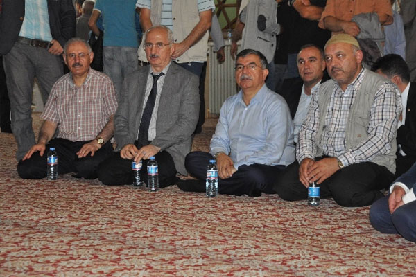 Meclis Başkanı Sakal-ı Şerif’i ziyaret etti