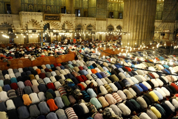 Bayram namazı saat kaçta?