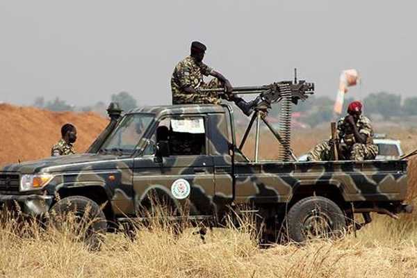 Almanya vatandaşlarını tahliye ediyor