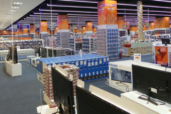 Teknosa 76 mağazayı kapatıyor