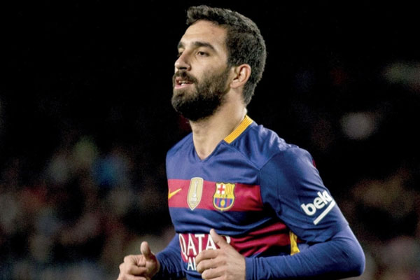 Arda Barcelona'da kalıyor mu?