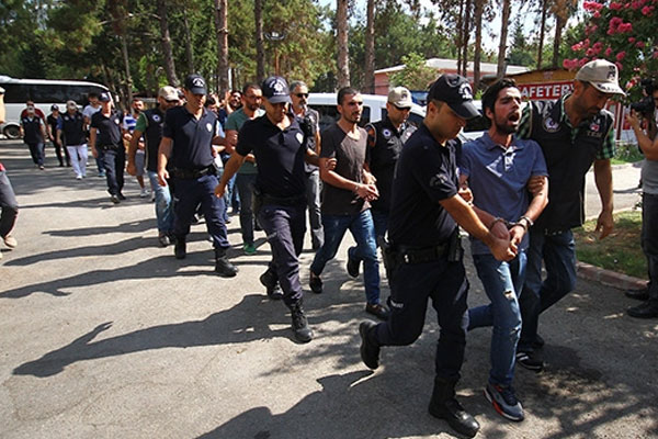 Adana merkezli MKP operasyonu: 12 gözaltı