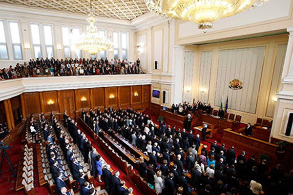 Bulgaristan’da seçim kanununa onay verildi