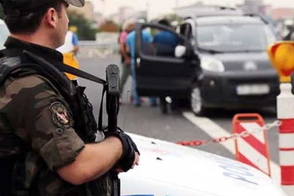 Diyarbakır’da bombalı araç alarmı