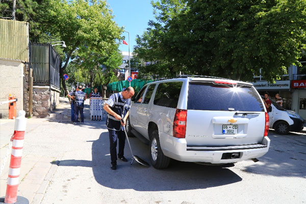 Fransa Büyükelçiliği önünde güvenlik önlemleri