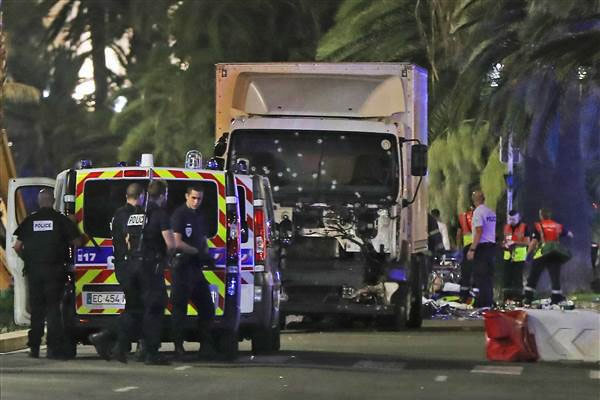 Fransa'daki saldırıda ölen Türk var mı?