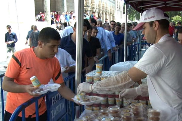 Mimar Sinan’ın anısına pilav ikramı