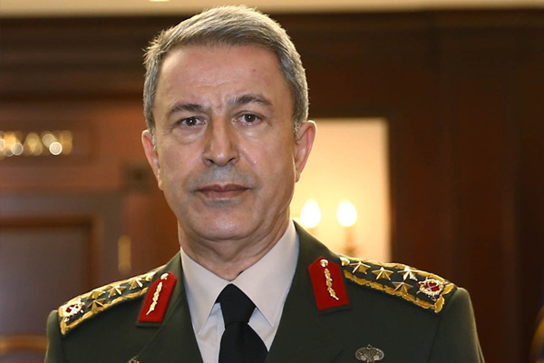 Genelkurmay Başkanı rehin alındı