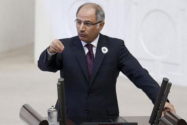 Efkan Ala: TSK darbeye müdahale ediyor