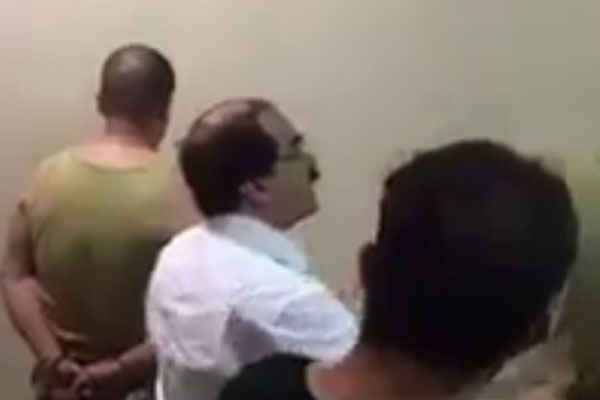 Sakarya valisi Hüseyin Avni Coş darbeci FETÖ emrindeki askerlere böyle tepki verdi