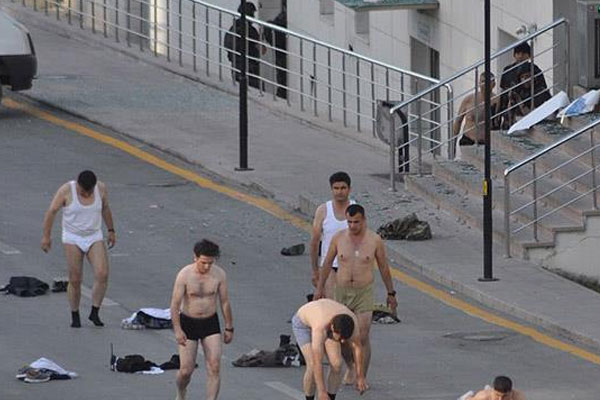 Jandarma Genel Komutanlığı'nda 200 asker gözaltında