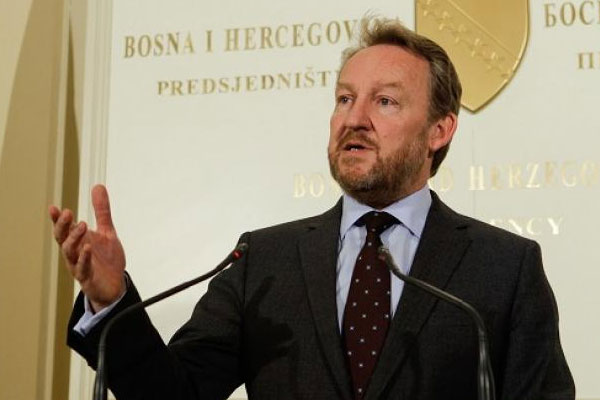 Bosna Hersek'ten ilk tepki: Darbeciler yenilecek