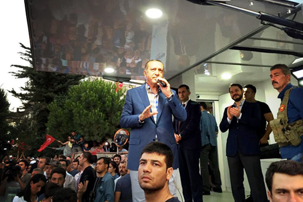 Erdoğan'dan ABD'ye: O zatı teslim edin!