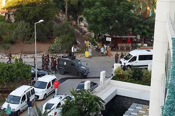 Erdoğan'ın oteline 40 bordo bereli saldırmış