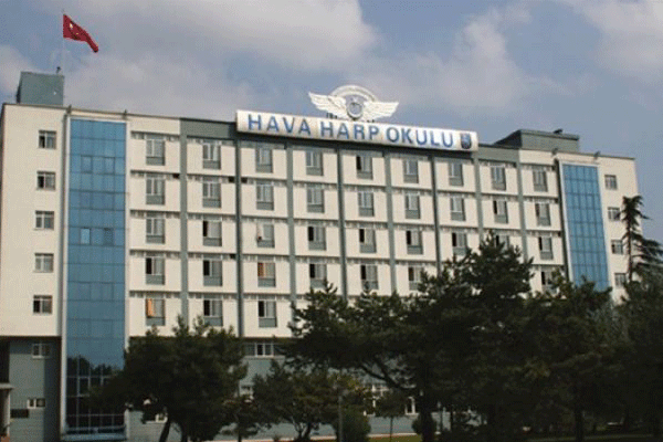 Hava Harp Okulu dekanı yakalandı!