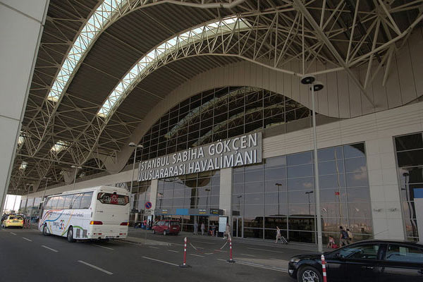 Sabiha Gökçen Havalimanı'nda çatışma