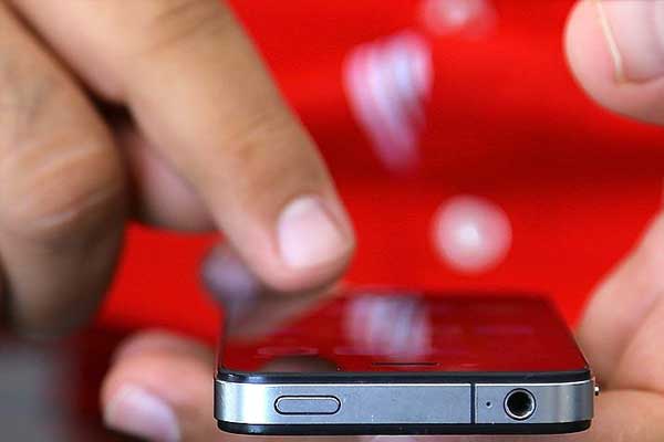 Turkcell ve Türk Telekom'dan acil iletişim desteği