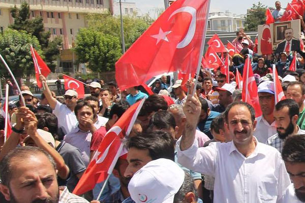 FETÖ'cülerden vatandaşa sahte SMS!