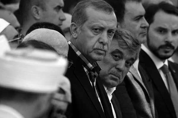 Abdullah Gül: Önceden istihbarat gelmemesi çok hayret verici!