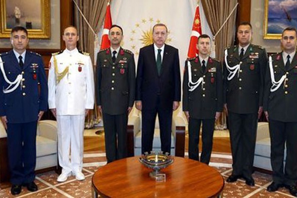 Erdoğan'ın  en yakınındaki isimlerdi