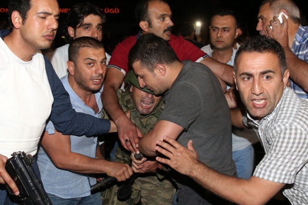 Erler ve askeri okul öğrencileri için karar çıktı!