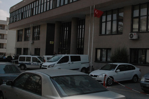 Başbakanlık ek binasında hareketli saatler