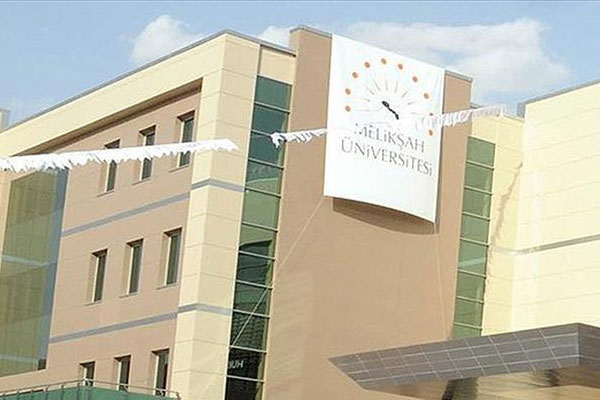 Melikşah Üniversitesi Rektörü görevinden uzaklaştırıldı