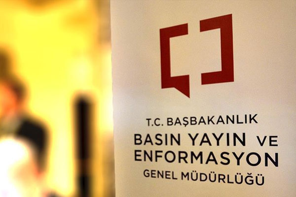 FETÖ'ye yakın gazetecilerin basın kartları iptal