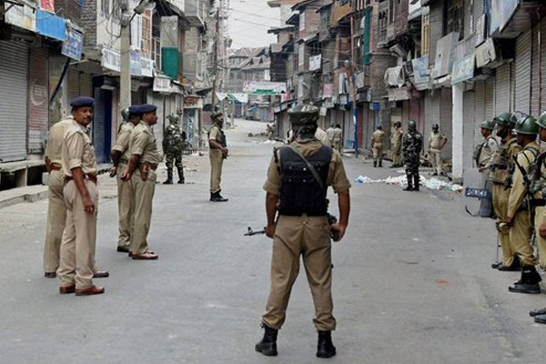 Keşmir'de tansiyon yükseliyor!