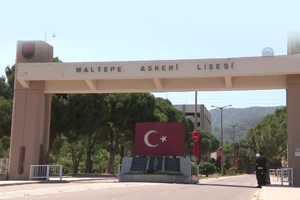 Komutanlığa ve Askeri Liseye operasyon