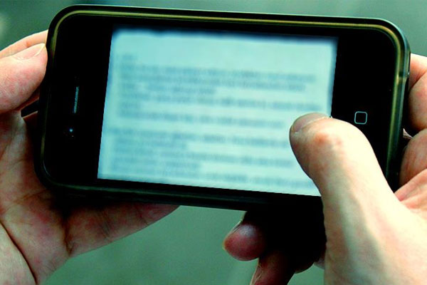 Darbe övgüsüne tutuklama