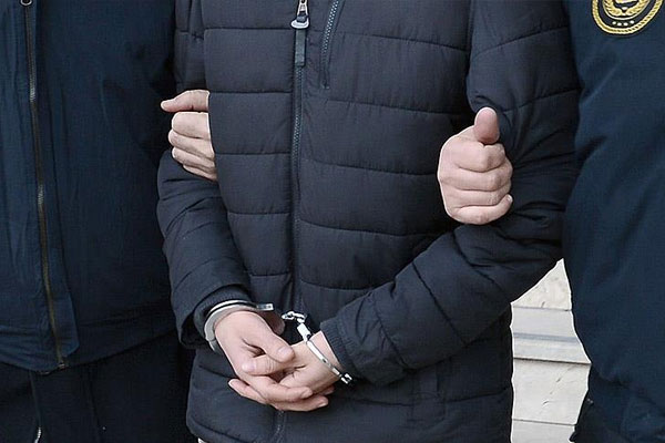 Mardin’de 15 hakim tutuklandı