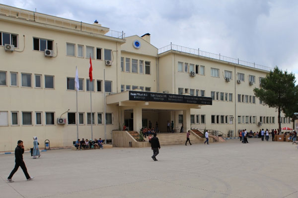 Batman Üniversitesi'nde de 6 dekan istifa etti