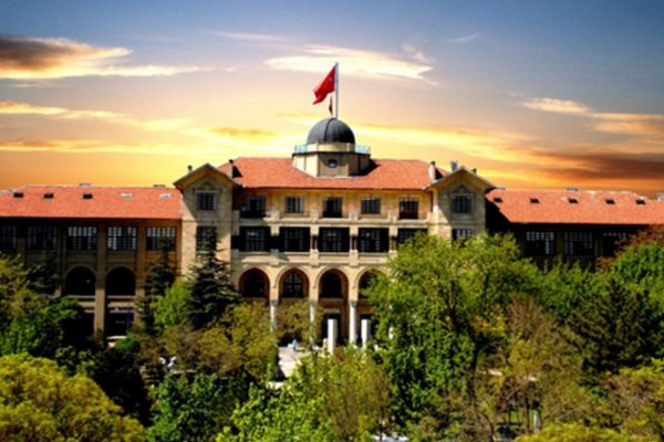 Gazi Üniversitesi rektörü gözaltına alındı