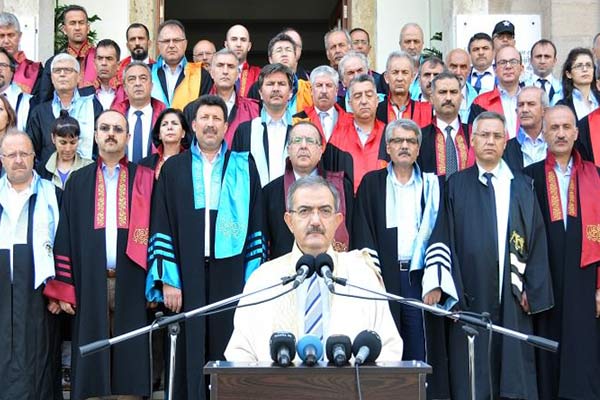 Konya Selçuk Üniversitesi'nden dekan açıklaması