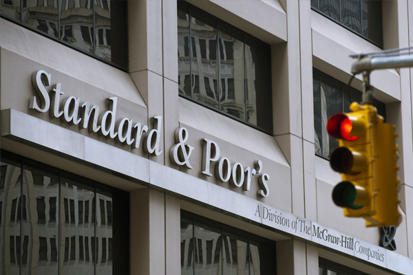 S&P Türkiye'nin notunu düşürdü!