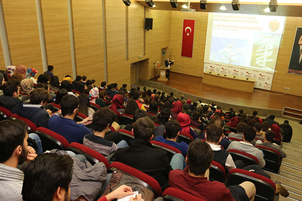 4 bin akademisyen açığa alınacak