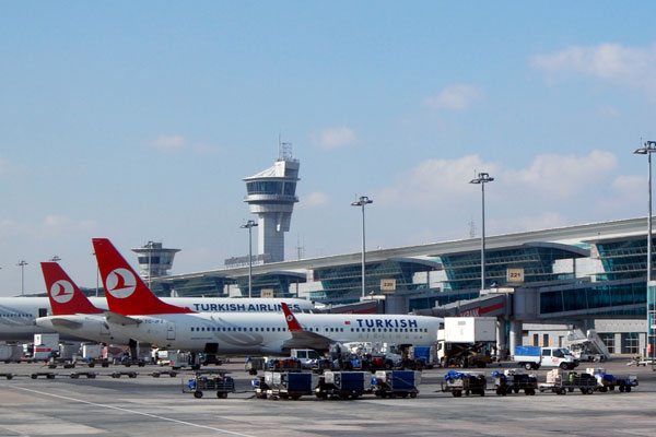 Atatürk Havalimanı'nda biyometrik kontrol kaldırıldı