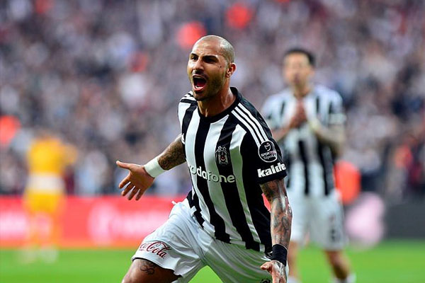 Quaresma'dan 'darbe girişimi' yorumu