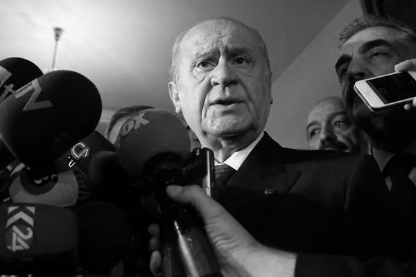 Bahçeli'den OHAL'e destek geldi